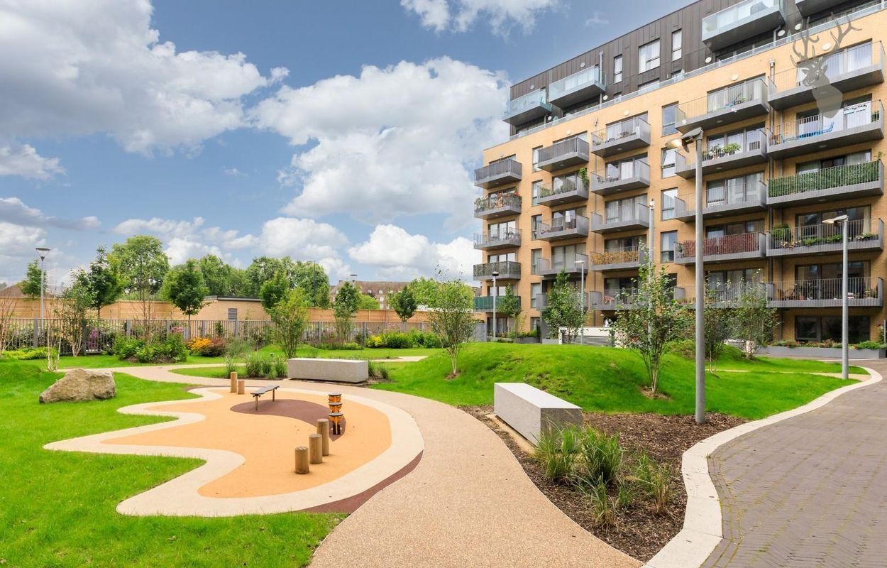 3 bedroom apartment for sale, Bolinder Way, London, E3, photo 5