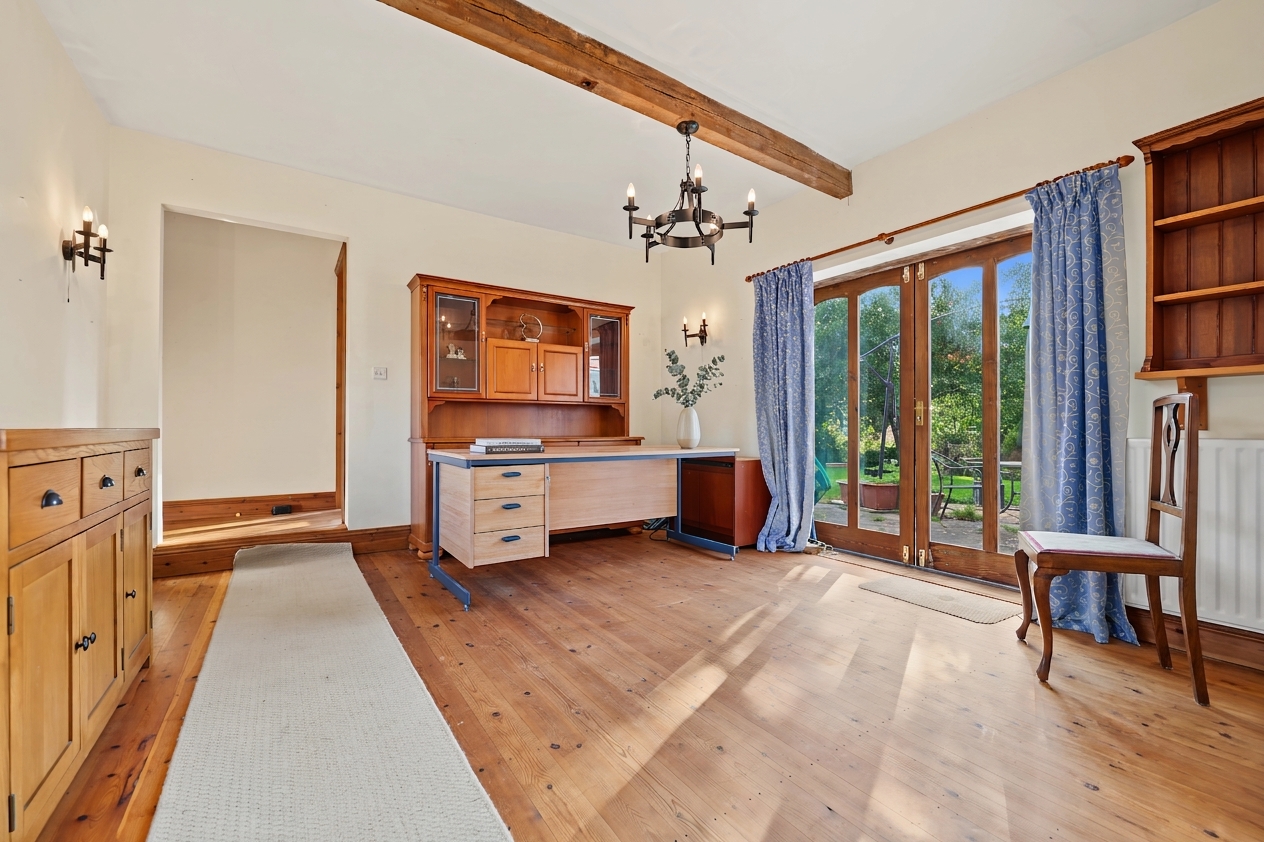 4 bedroom detached barn conversion for sale, Long Barn Sutton Lane, Market Harborough, LE16