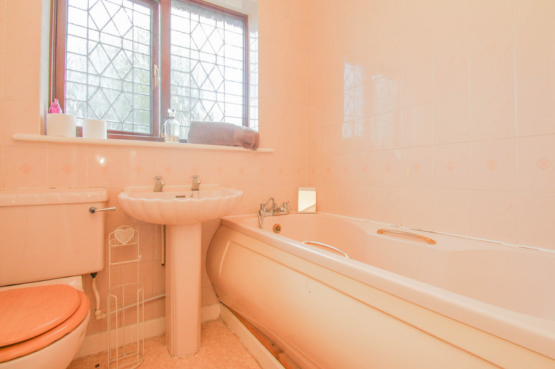 5 bedroom for sale, Harvest Close, Chelmsford, CM3, photo 10 of 13
