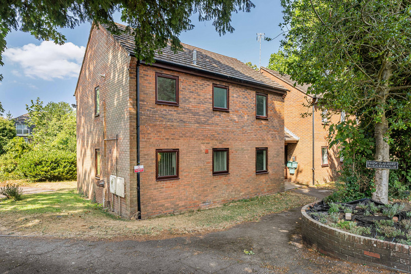 2 bedroom for sale, Prince Albert Gardens, Andover, SP10