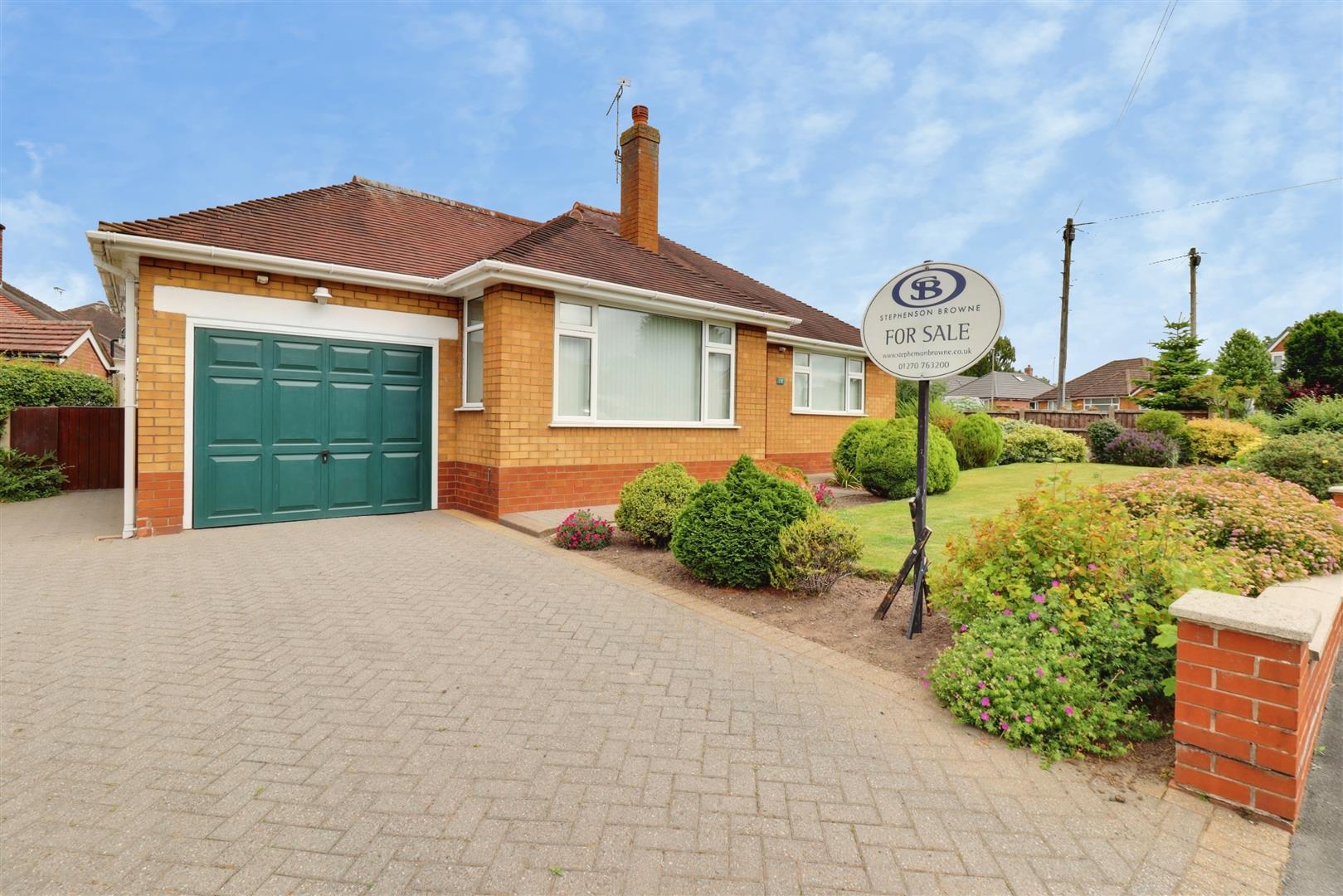 3 bedroom house for sale, West Way, Sandbach, CW11, photo 2