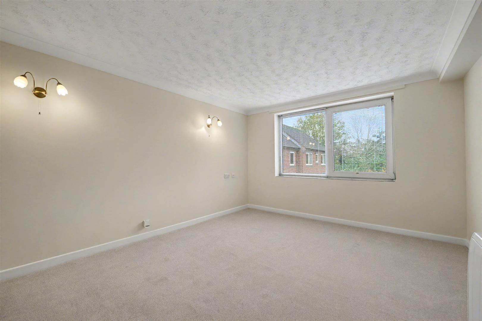 2 bedroom retirement property for sale, Homewelland House Leicester Road, Market Harborough, LE16