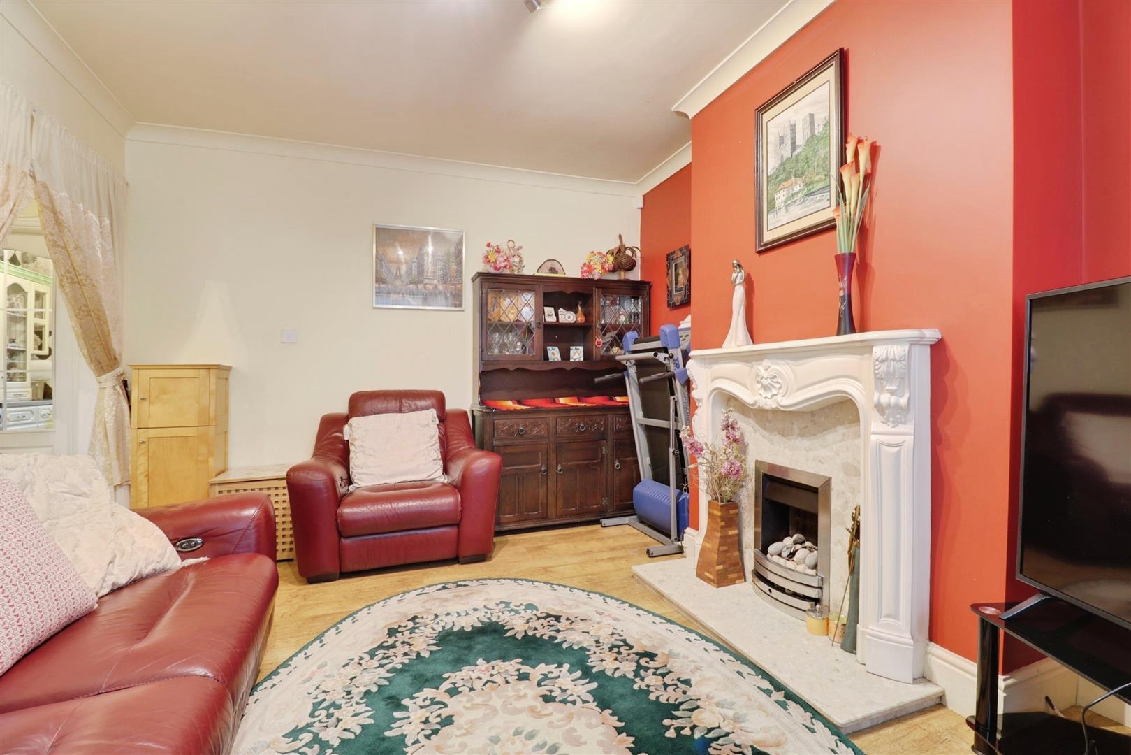 3 bedroom house for sale, The Rode, Stoke-On-Trent, ST7, photo 3