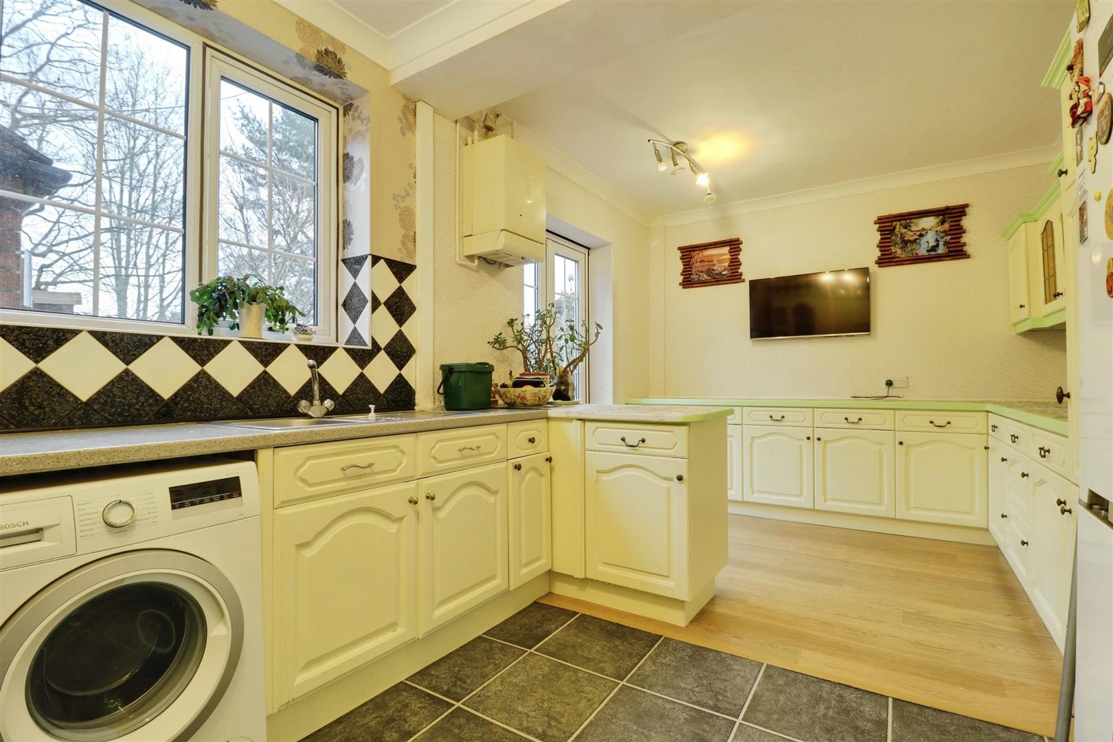 3 bedroom house for sale, The Rode, Stoke-On-Trent, ST7, photo 6 of 20