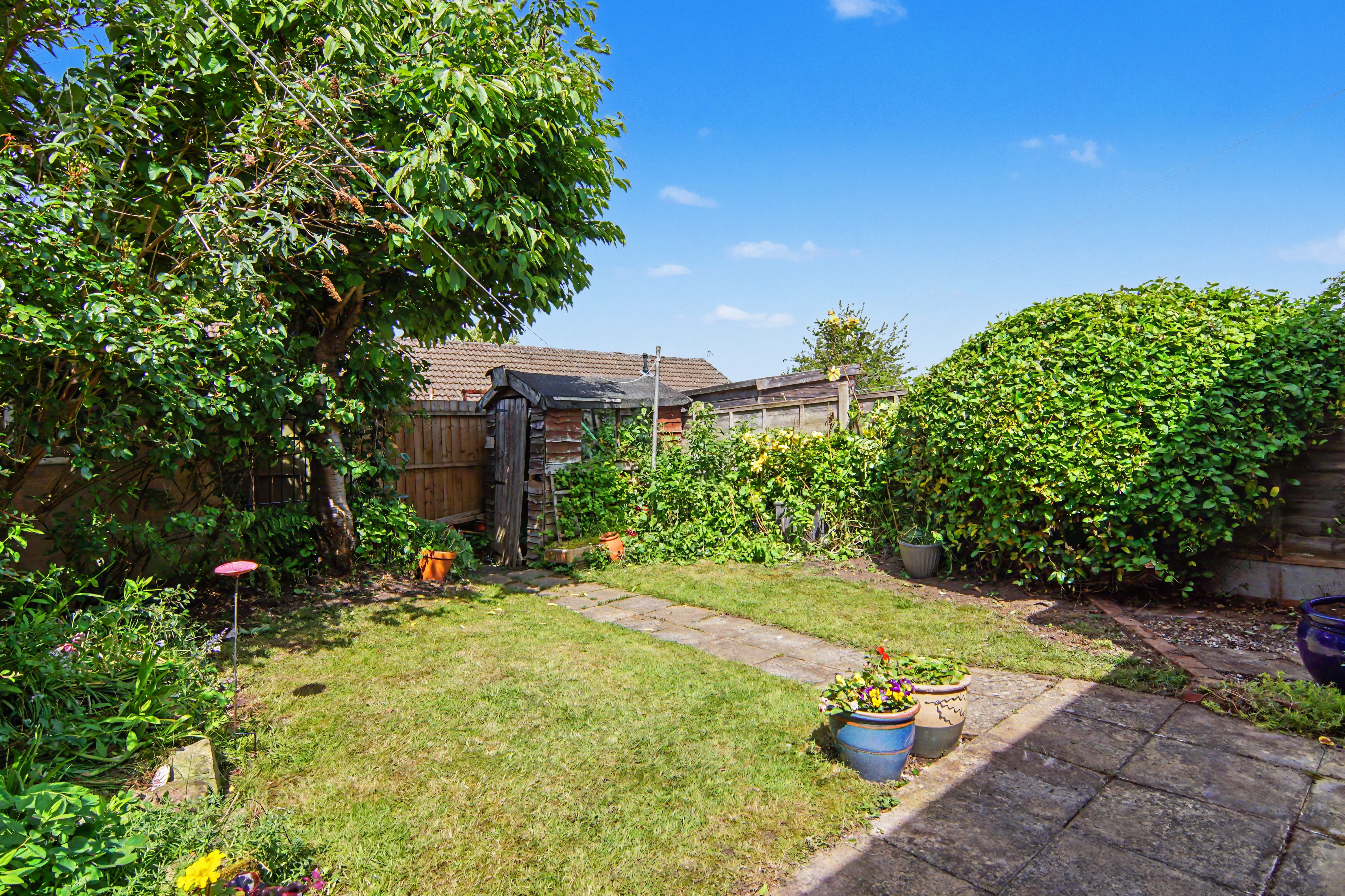 3 bedroom mid-terraced house for sale, Foredrove Lane, Solihull, B92, photo 2