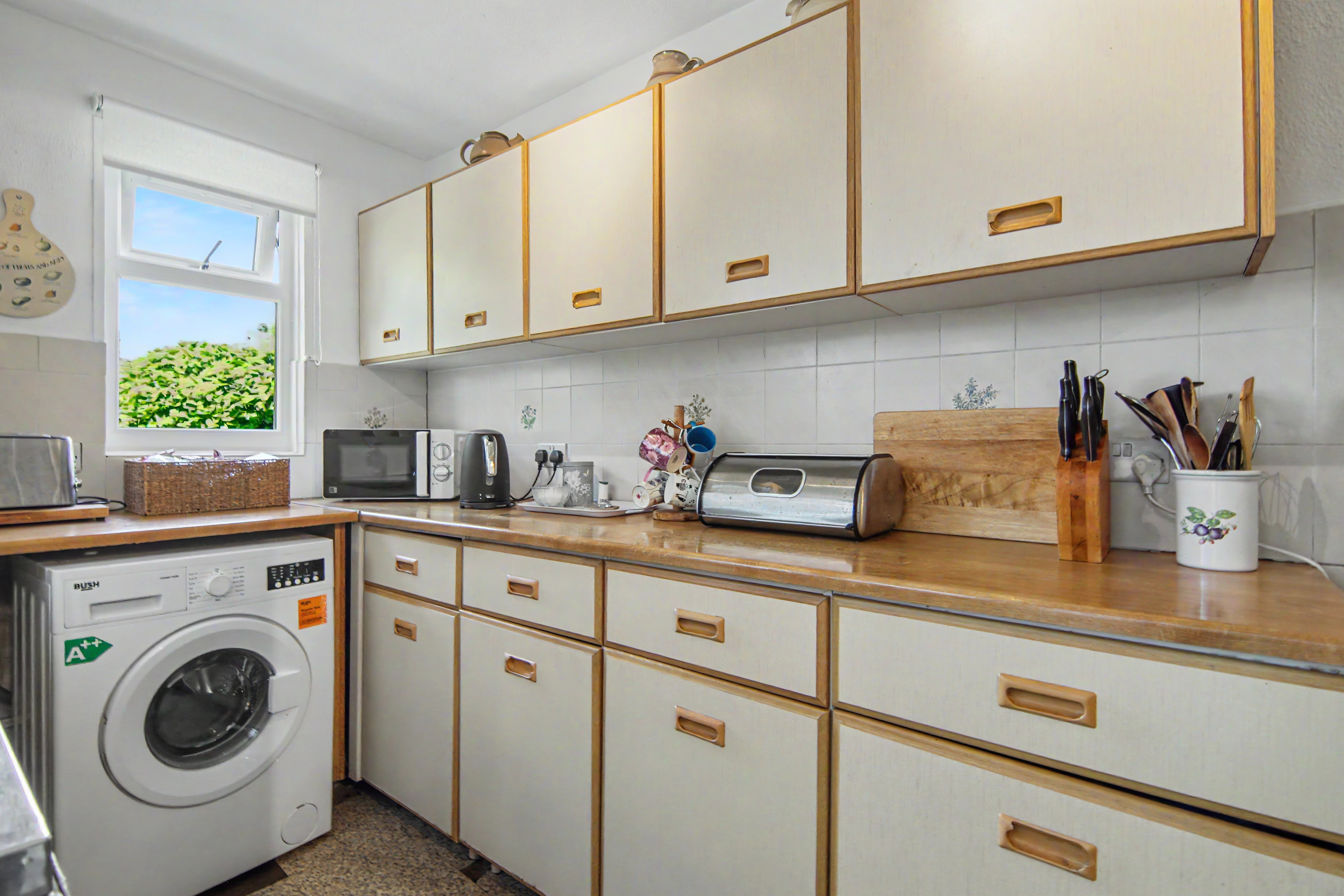 3 bedroom mid-terraced house for sale, Foredrove Lane, Solihull, B92, photo 10 of 19
