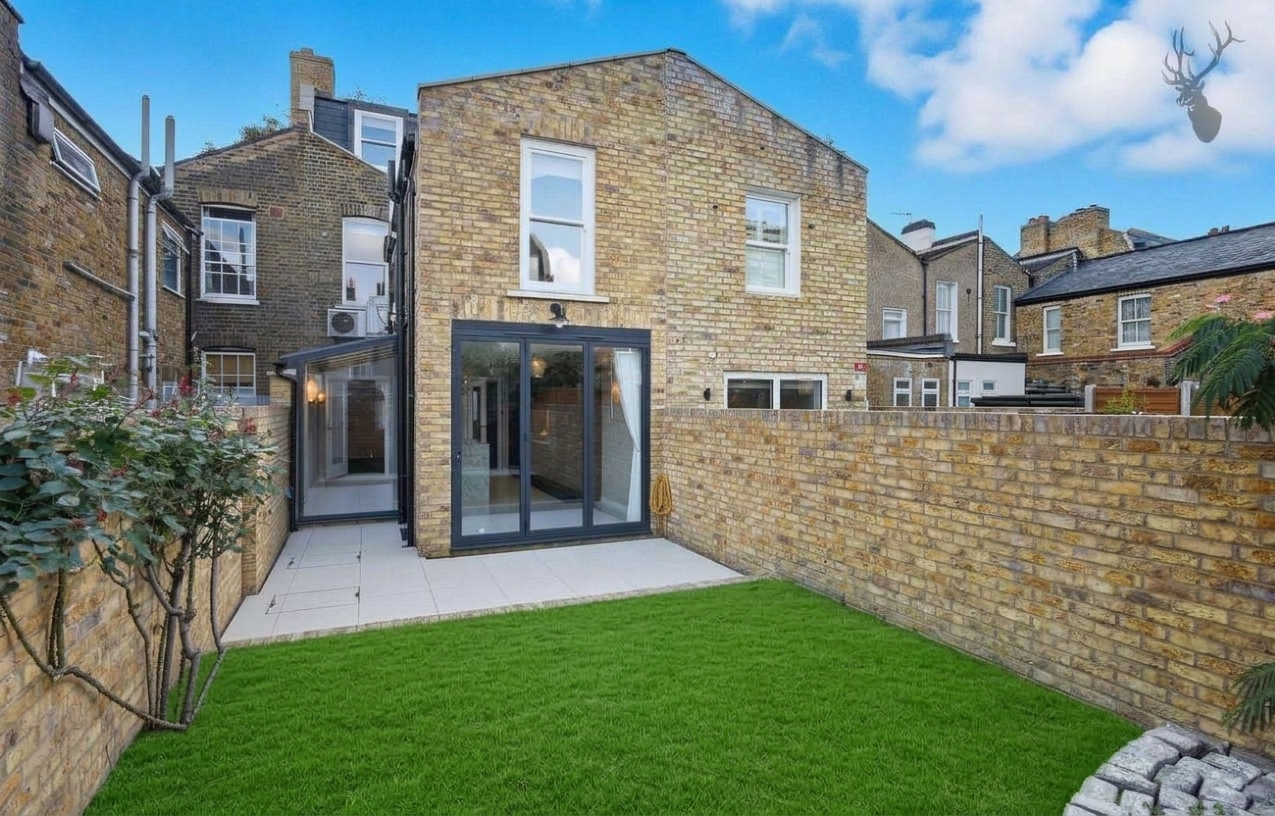 4 bedroom terraced house for sale, Zealand Road, London, E3, photo 3