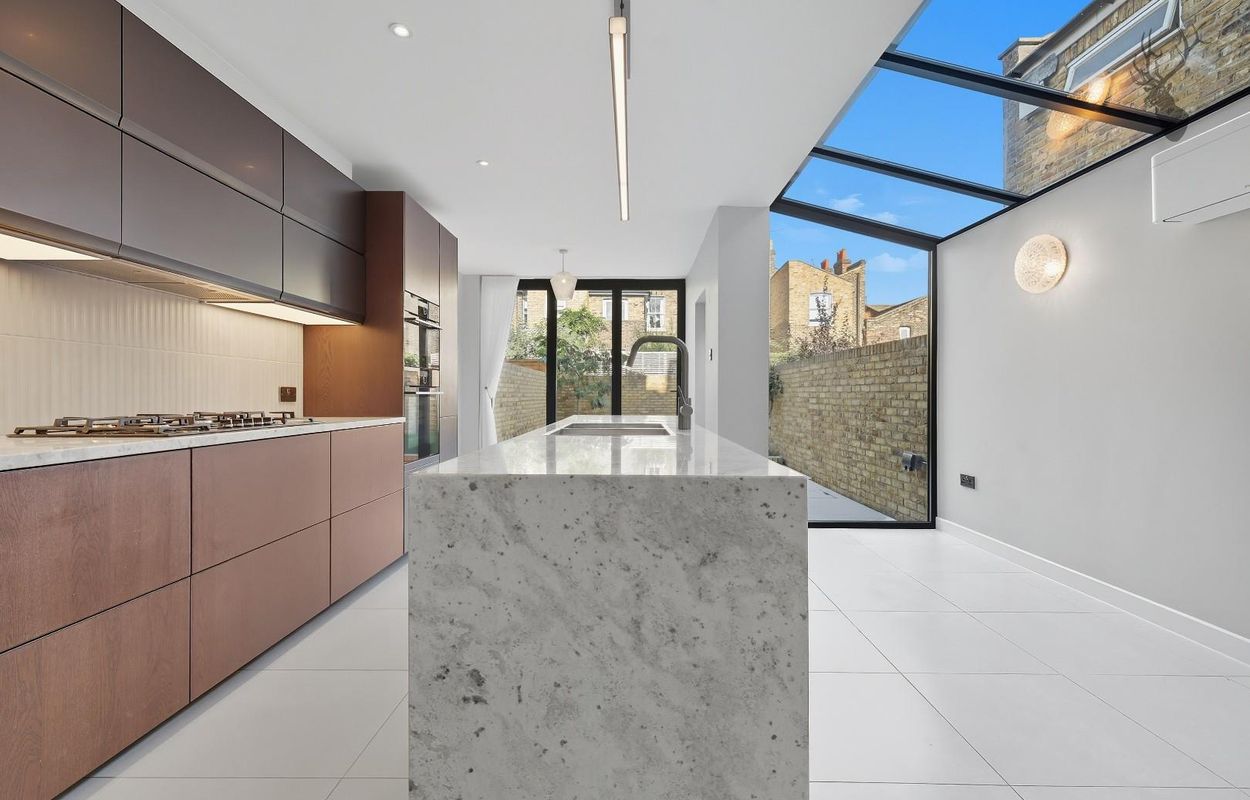 4 bedroom terraced house for sale, Zealand Road, London, E3, photo 5