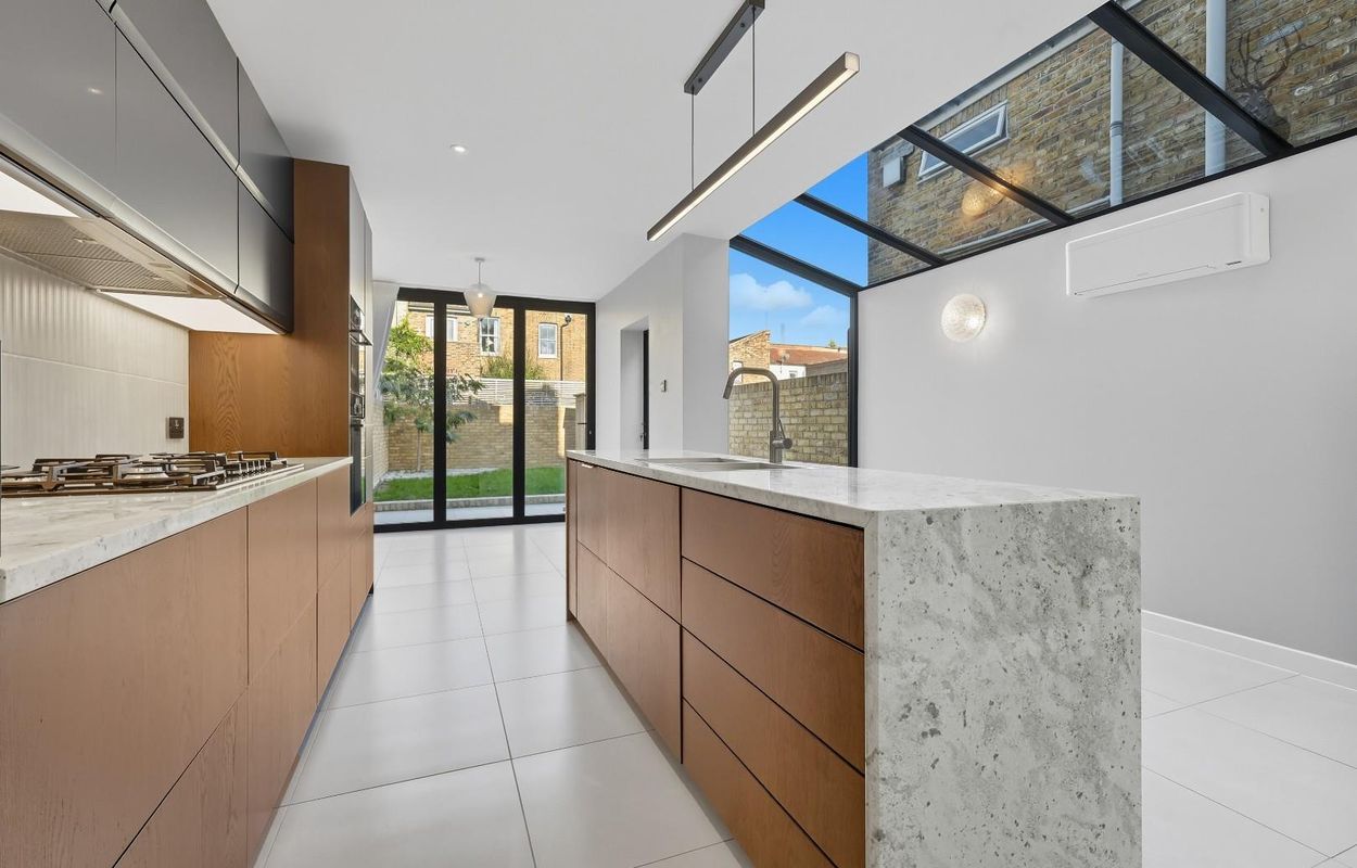 4 bedroom terraced house for sale, Zealand Road, London, E3, photo 8 of 20
