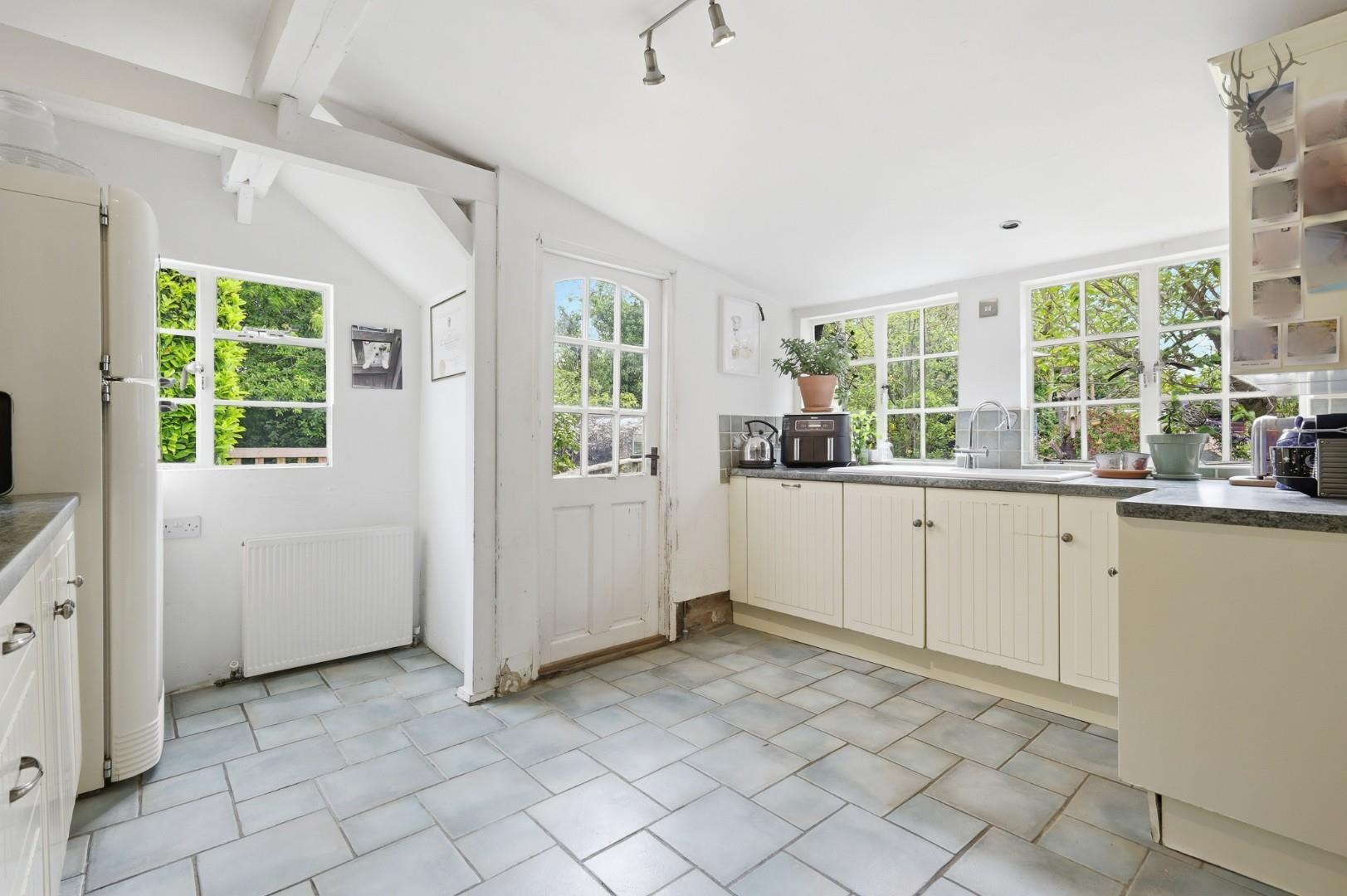 2 bedroom cottage for sale, Bonds Cottages, Ongar, CM5, photo 9 of 20