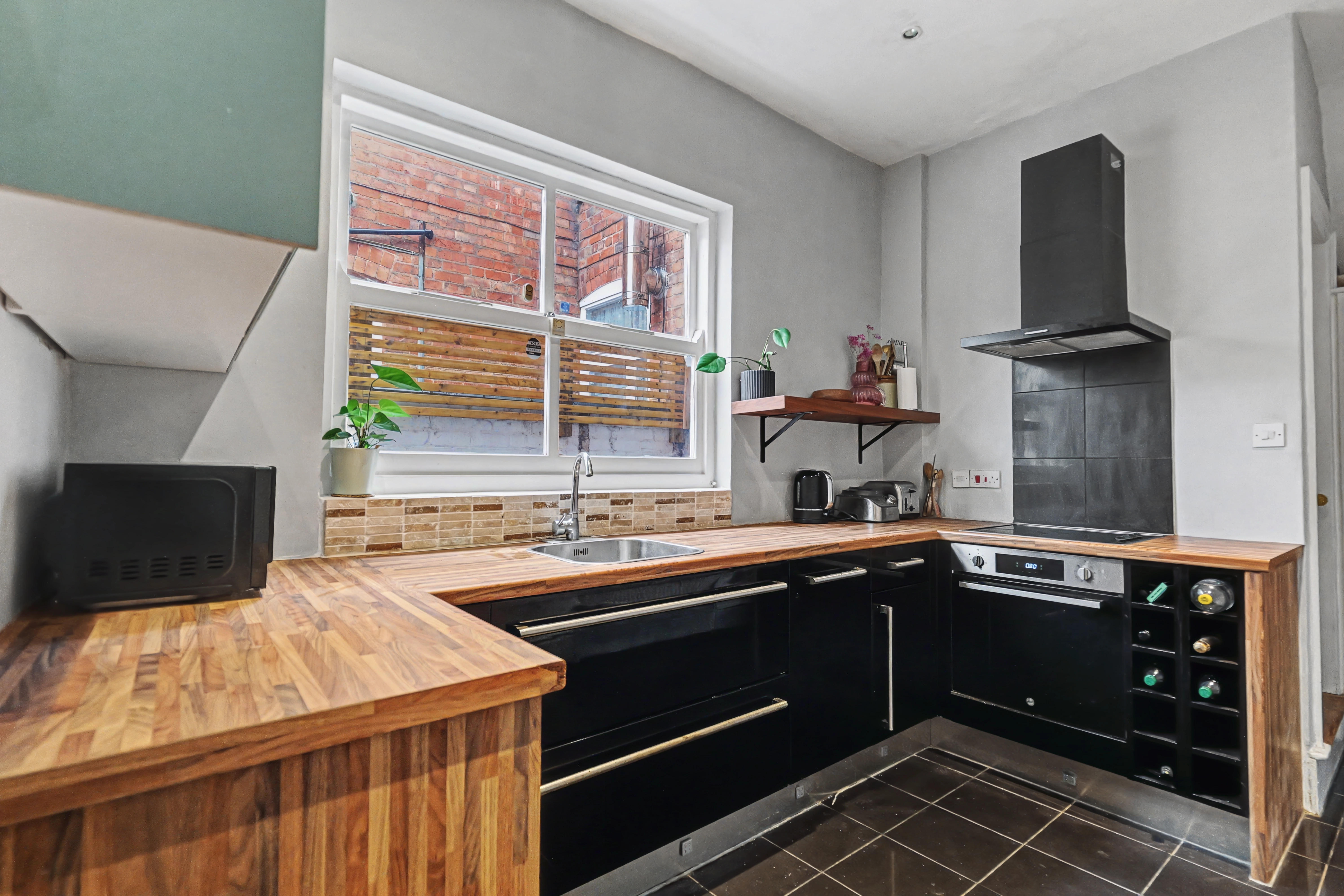 2 bedroom mid-terraced house for sale, Beaconsfield Road, Leicester, LE3, photo 12 of 20