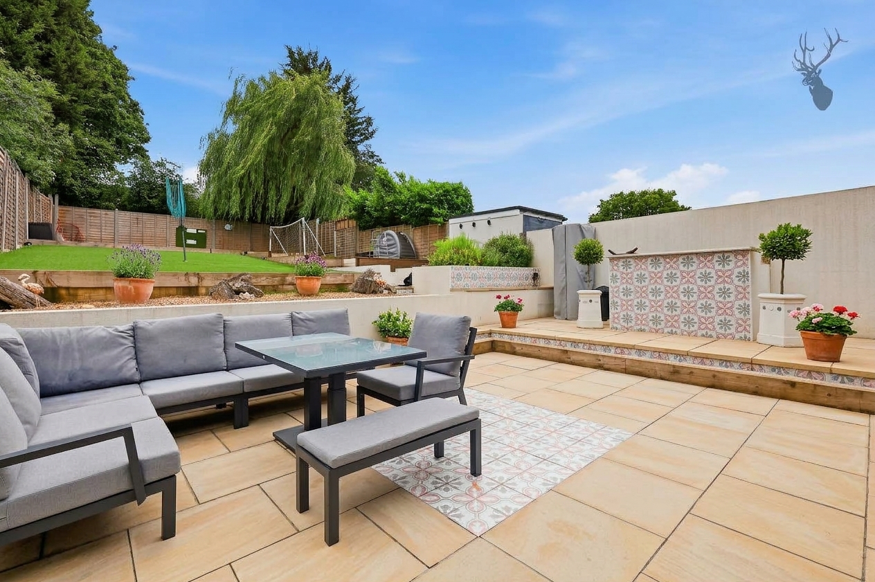 4 bedroom semi detached house for sale, Graylands, Epping, CM16, photo 4