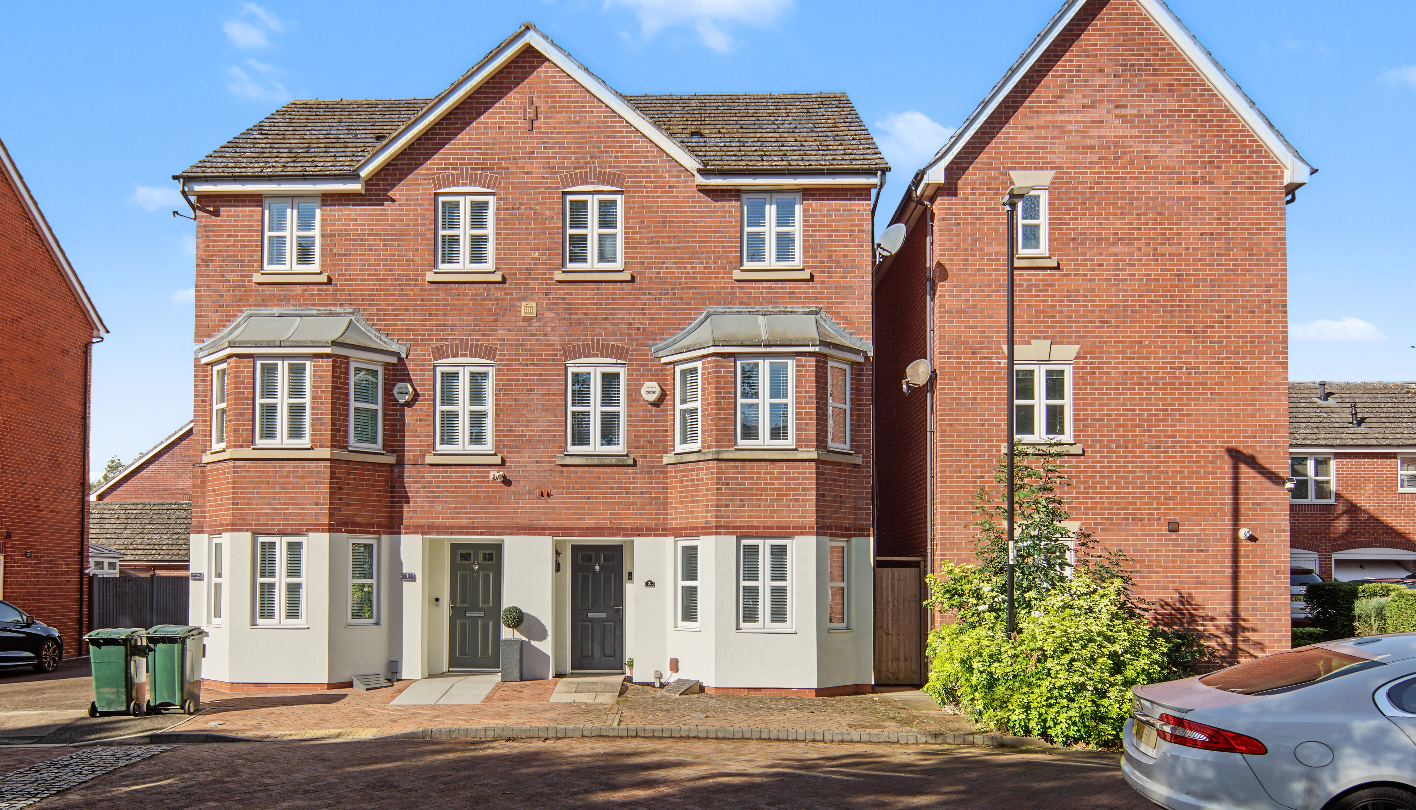 4 bedroom semi detached house for sale, Hudson Vale, Coventry, CV4, photo 1
