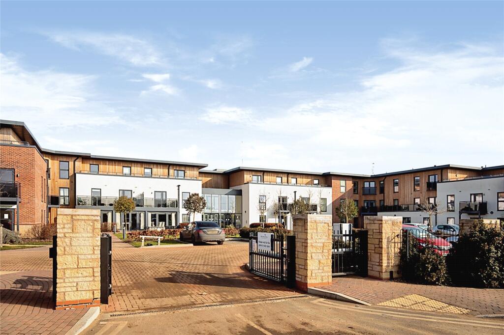 2 bedroom flat for sale, Harvard Place Springfield Close, Stratford-Upon-Avon, CV37