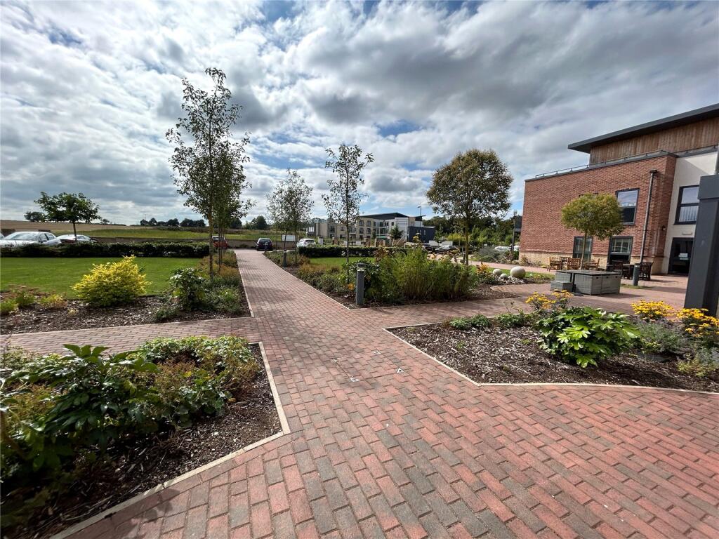2 bedroom flat for sale, Harvard Place Springfield Close, Stratford-Upon-Avon, CV37