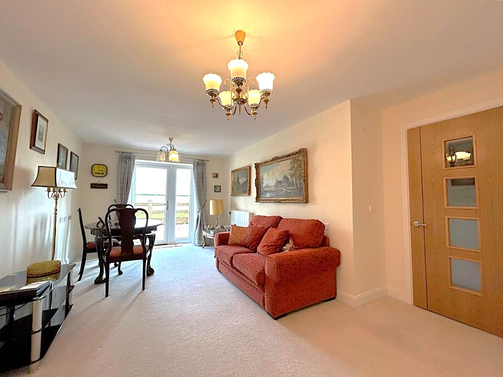 2 bedroom flat for sale, Harvard Place Springfield Close, Stratford-Upon-Avon, CV37