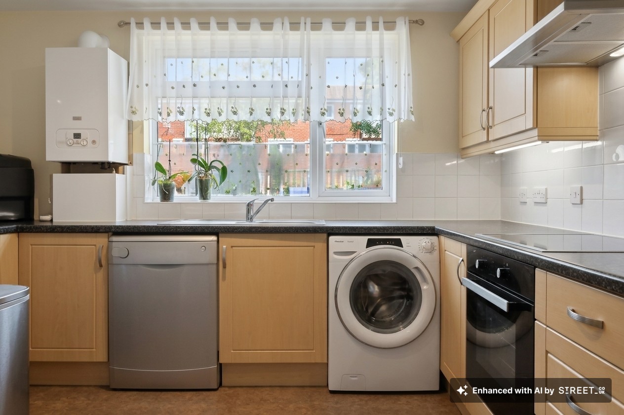 3 bedroom terraced house for sale, Usher Road, London, E3, photo 4
