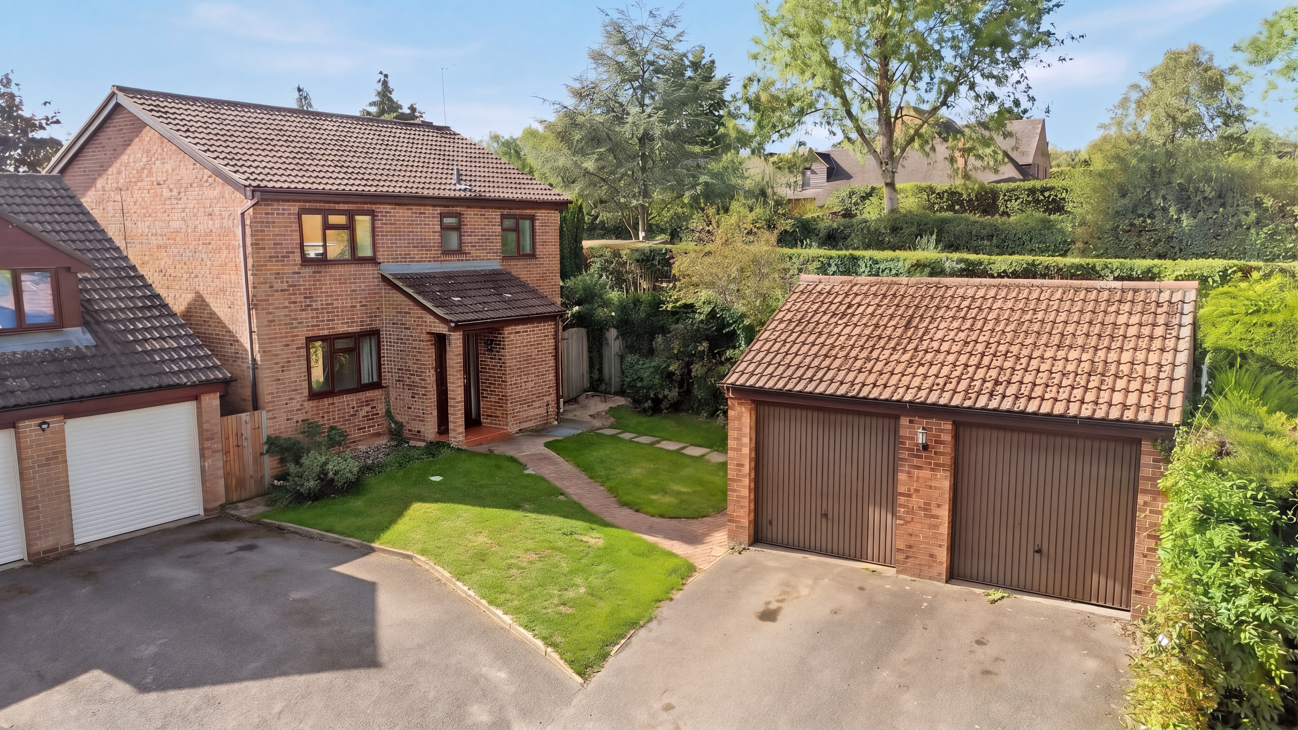 4 bedroom detached house for sale, Hill Gardens, Market Harborough, LE16