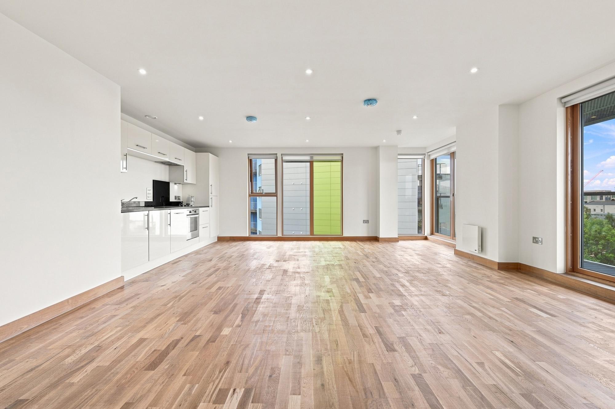 2 bedroom flat for sale, Ink Court, London, E3, photo 5