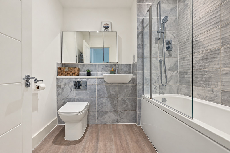 3 bedroom for sale, Juno Road, Sittingbourne, ME10, photo 10 of 12