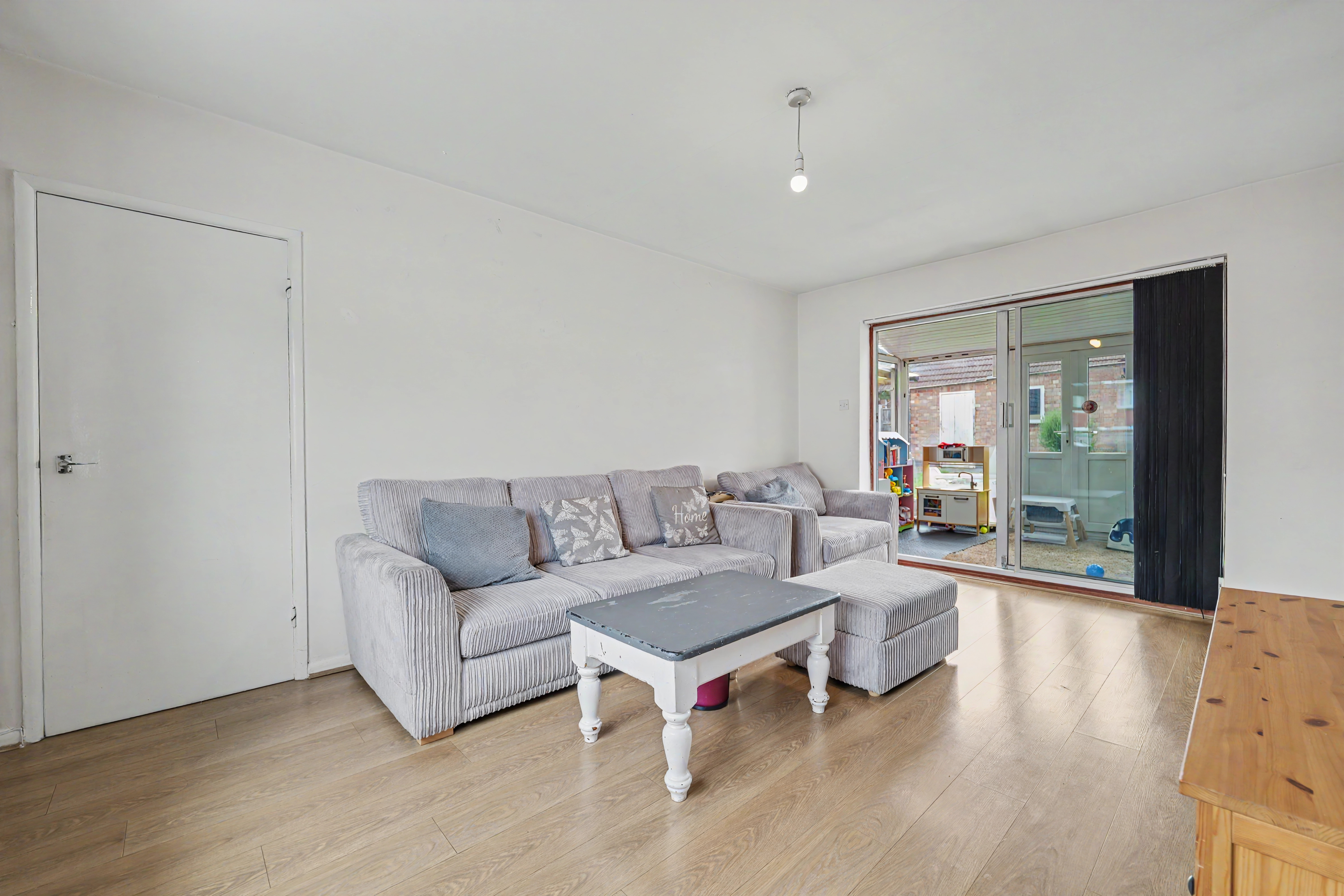 4 bedroom detached bungalow for sale, Woodnewton Drive, Leicester, LE5