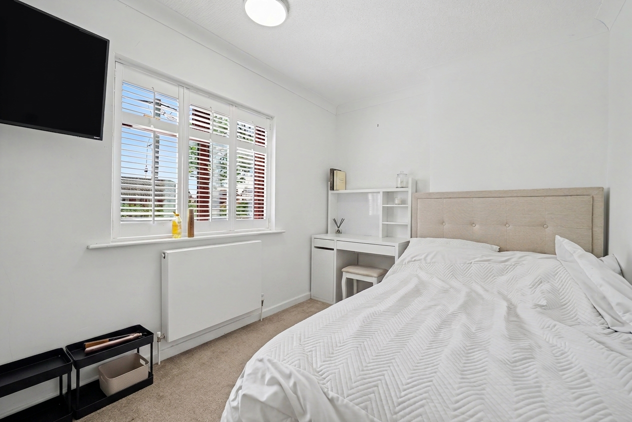 3 bedroom semi detached house for sale, New Road, Leicester, LE8