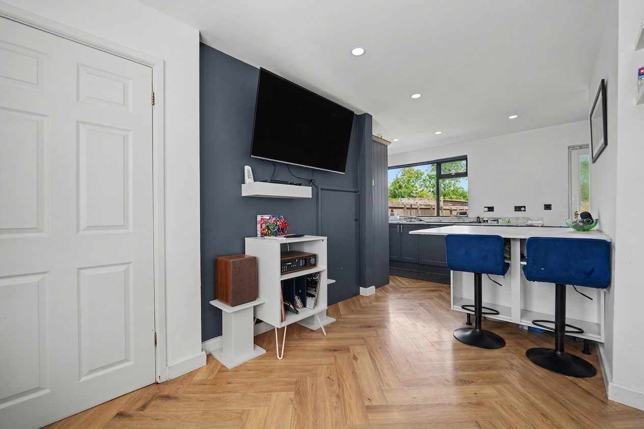 3 bedroom semi detached house for sale, New Road, Leicester, LE8