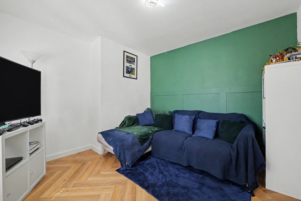 3 bedroom semi detached house for sale, New Road, Leicester, LE8
