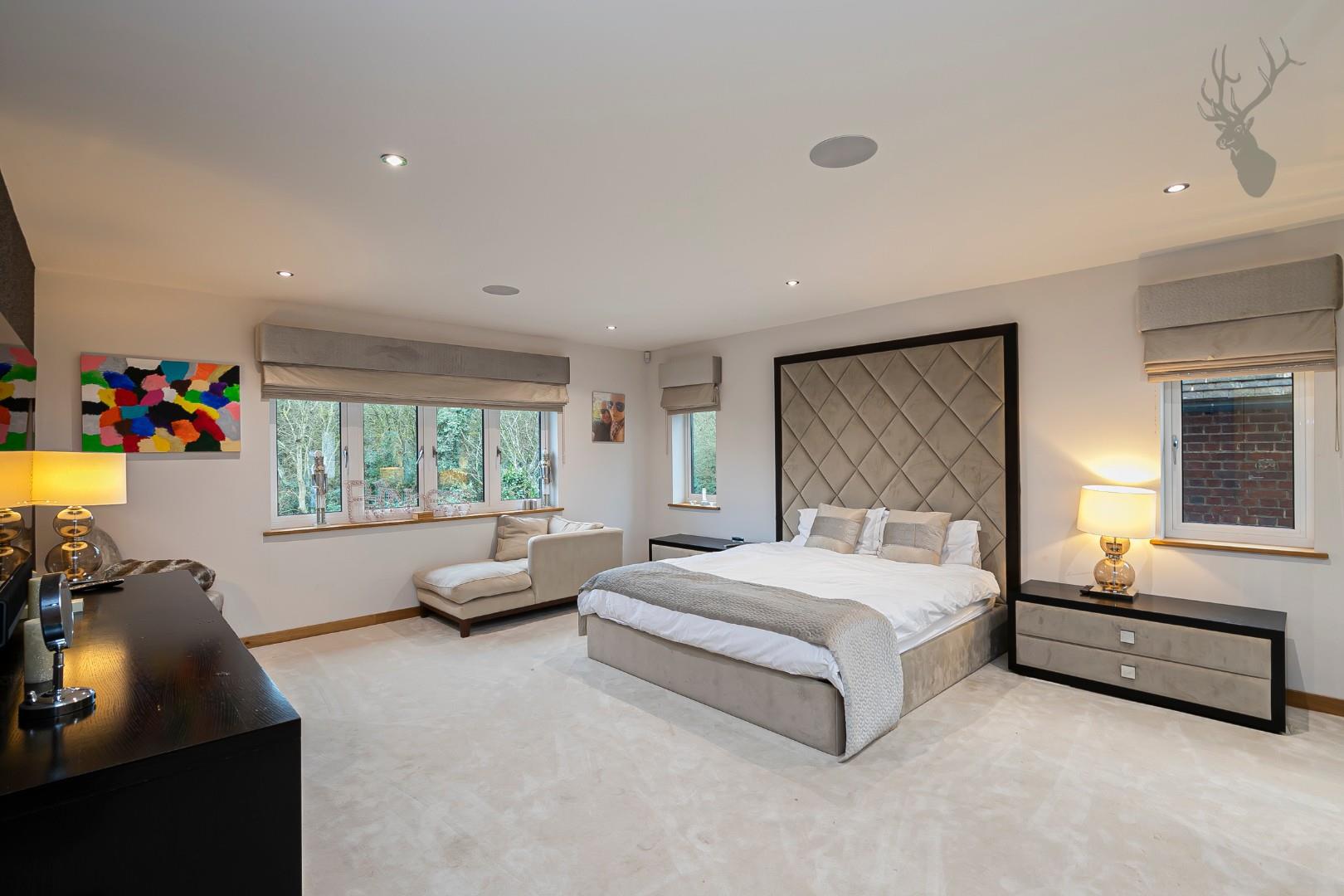5 bedroom house for sale, Homeleigh Woodman Lane, London, E4, photo 11 of 20
