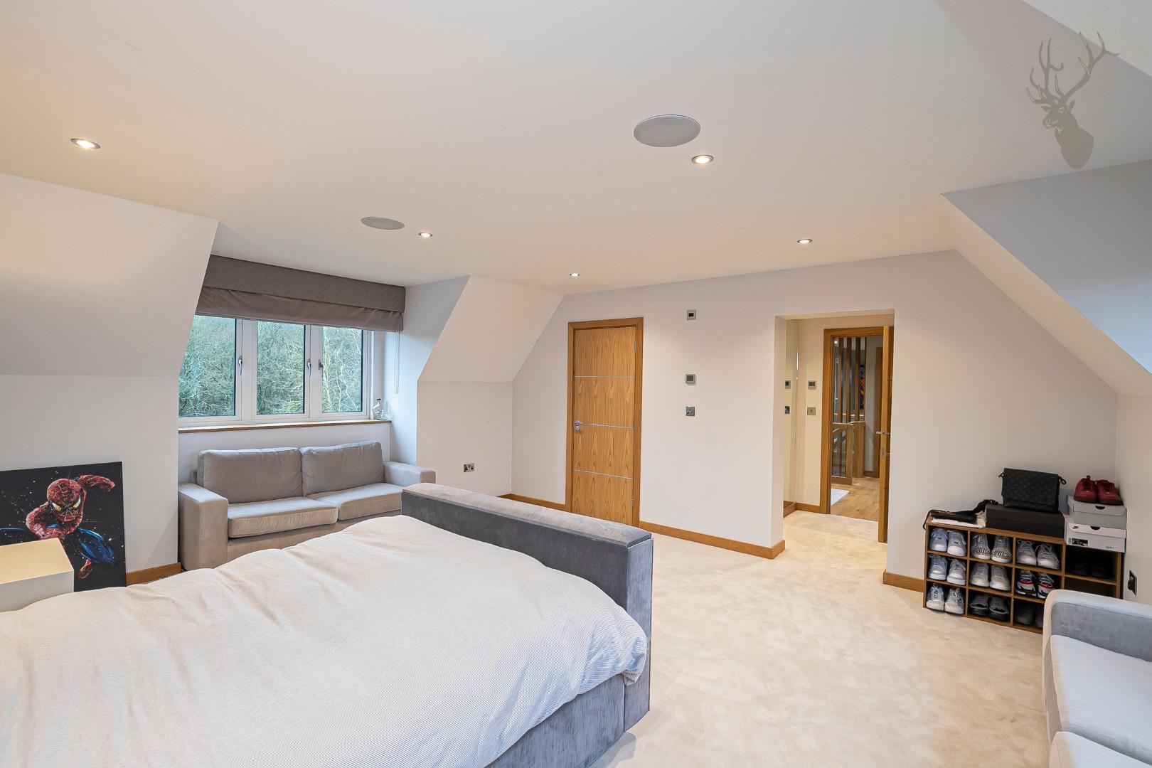 5 bedroom house for sale, Homeleigh Woodman Lane, London, E4, photo 14 of 20