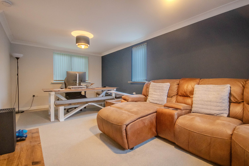 2 bedroom for sale, Llyn House Golden Mile View, Newport, NP20, photo 3
