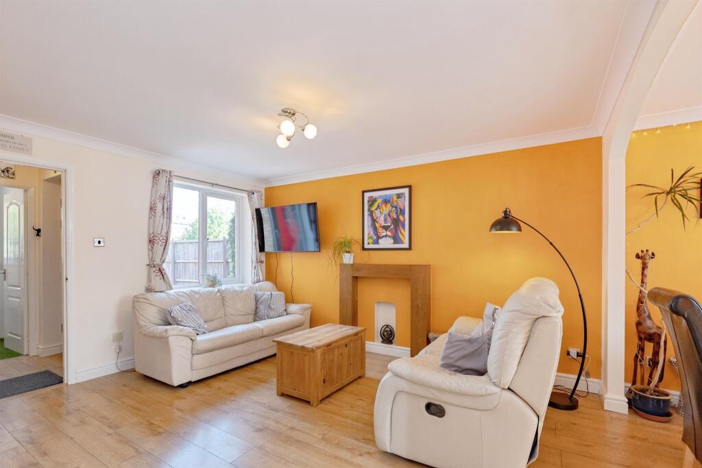 4 bedroom detached house for sale, Forge Close, Leicester, LE8