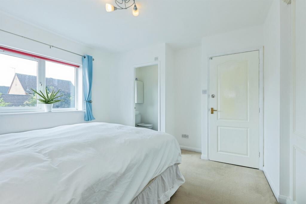 4 bedroom detached house for sale, Forge Close, Leicester, LE8