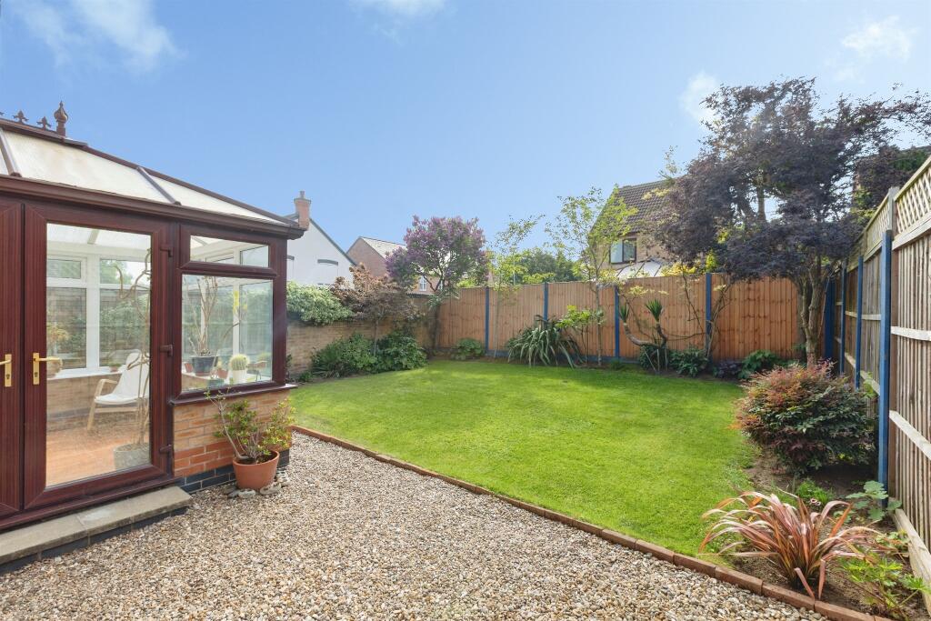 4 bedroom detached house for sale, Forge Close, Leicester, LE8