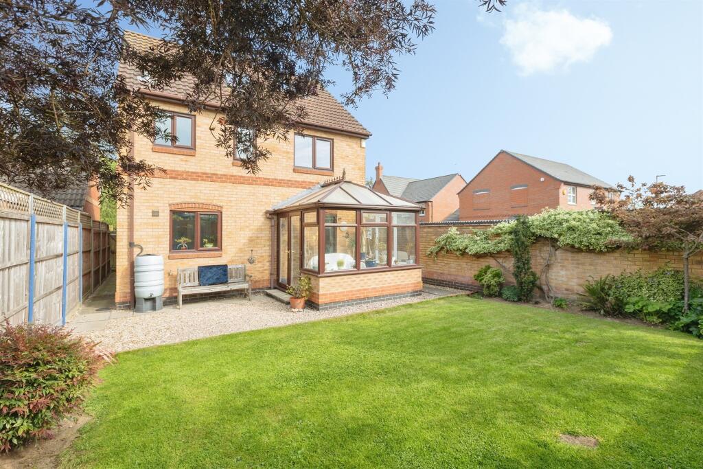 4 bedroom detached house for sale, Forge Close, Leicester, LE8