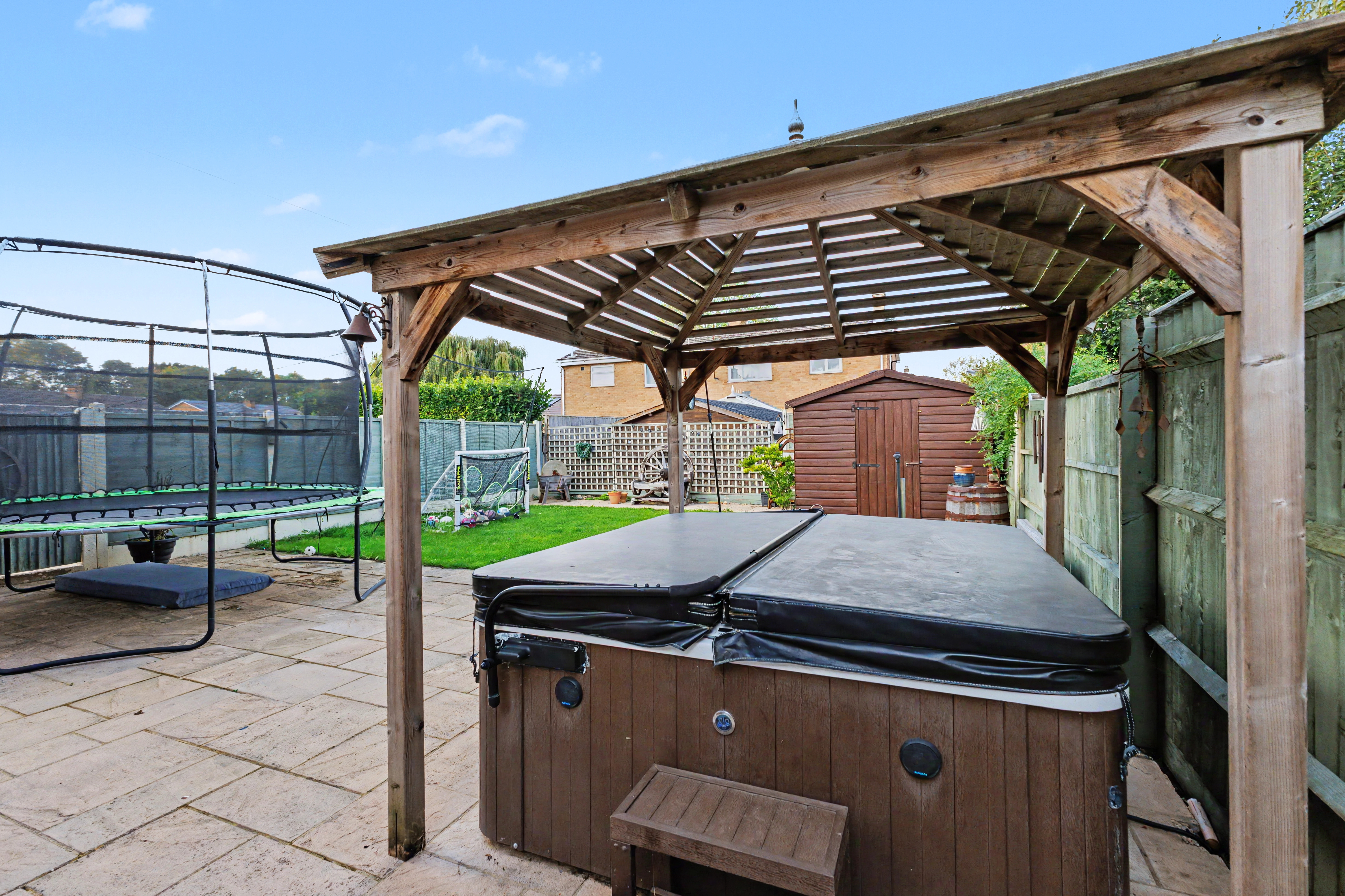 3 bedroom semi detached house for sale, Meadow Road, Evesham, WR11