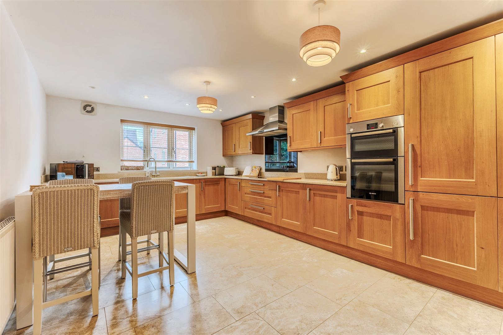 4 bedroom detached house for sale, Wilkins Close, Shipston-On-Stour, CV36