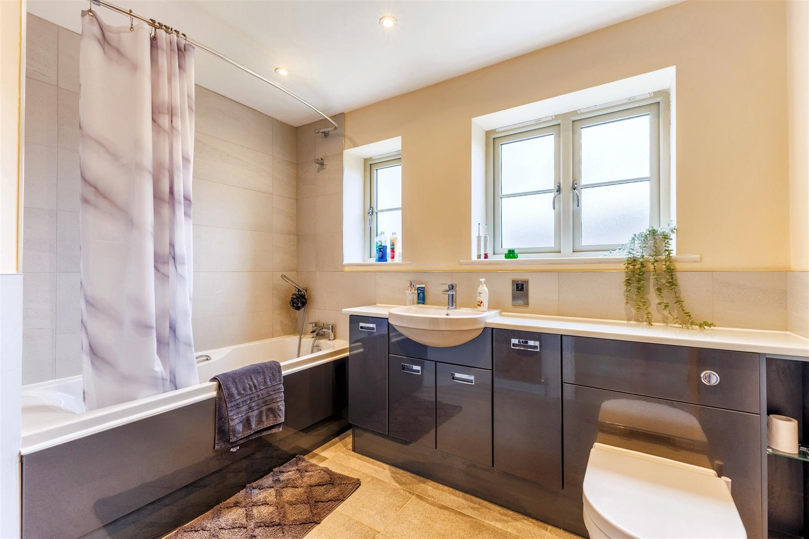 4 bedroom detached house for sale, Wilkins Close, Shipston-On-Stour, CV36