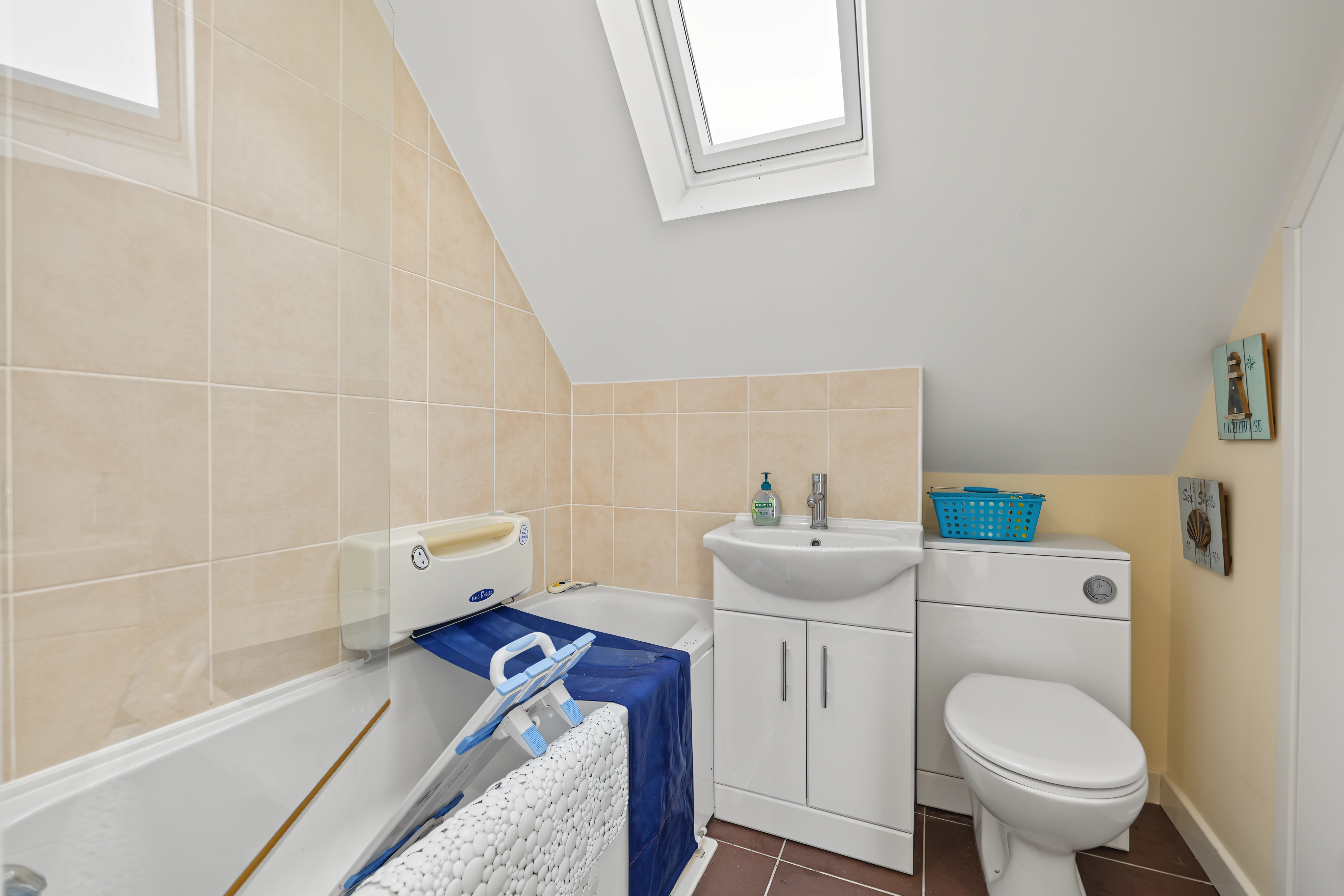 2 bedroom semi detached dormer bungalow for sale, Oldbury Road, Nuneaton, CV10
