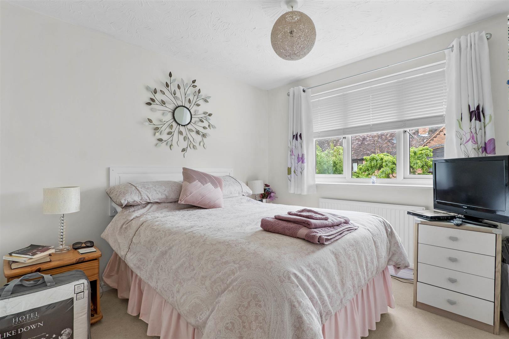 4 bedroom detached house for sale, St. James Close, Evesham, WR11