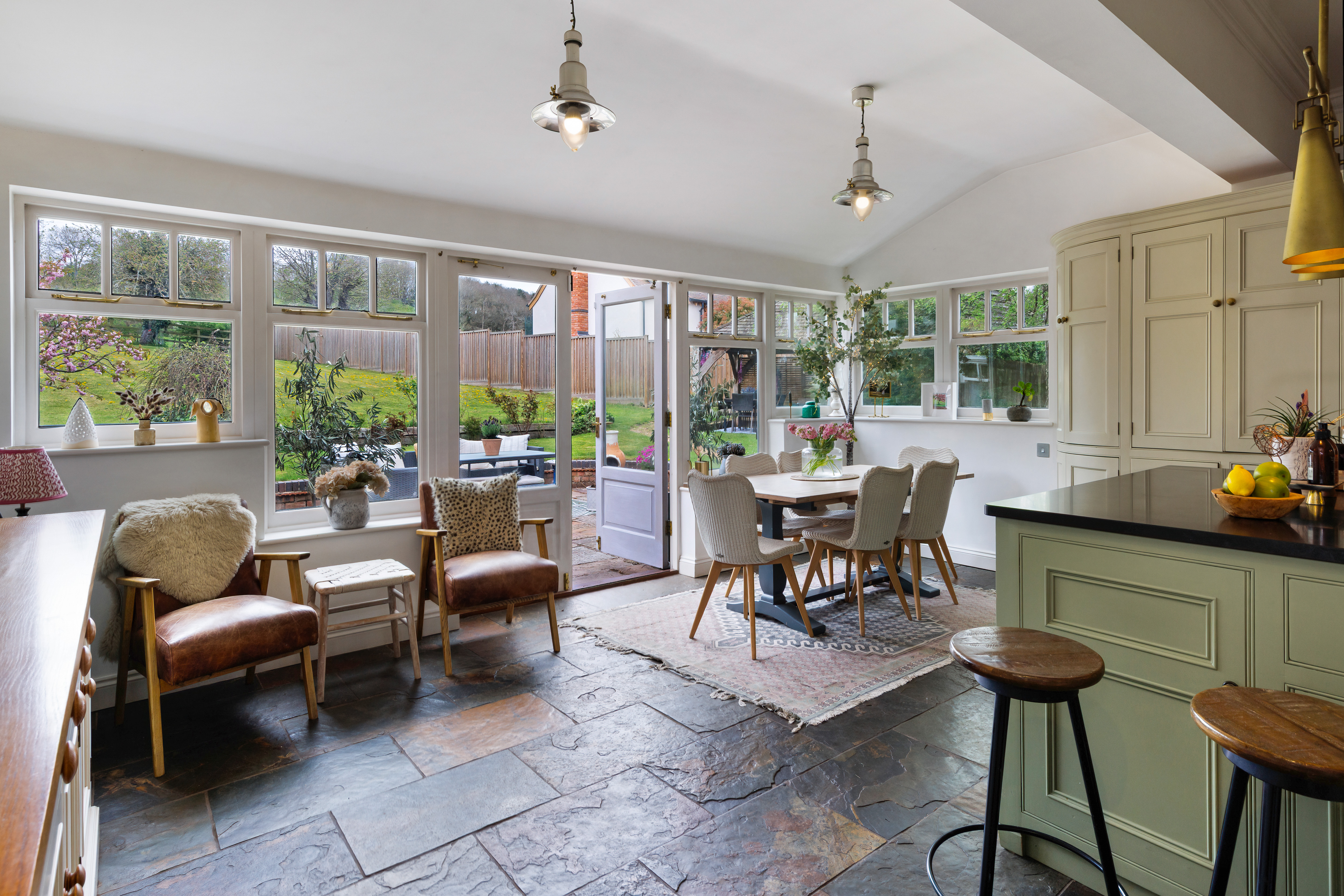 6 bedroom detached house for sale, Pinecroft, Warwick, CV35