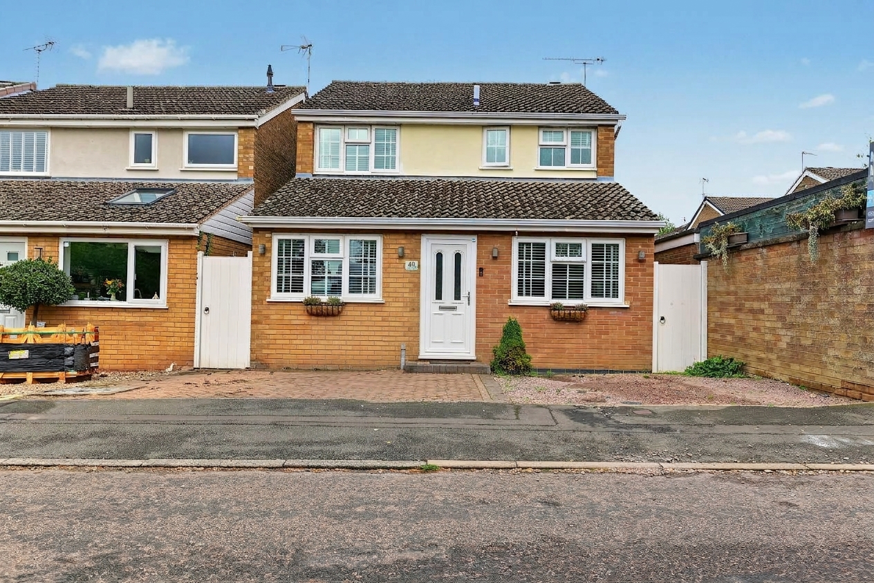 3 bedroom detached house for sale, Cromwell Road, Leicester, LE8