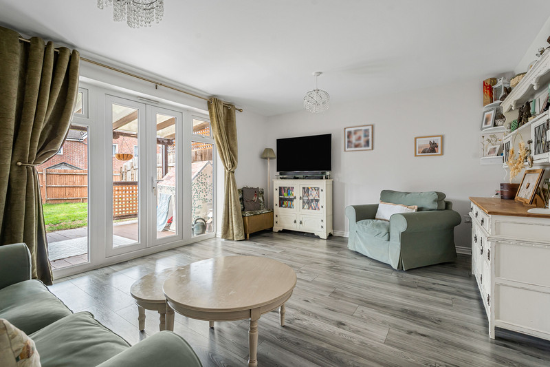 3 bedroom for sale, Woolwich Way, Andover, SP11, photo 2