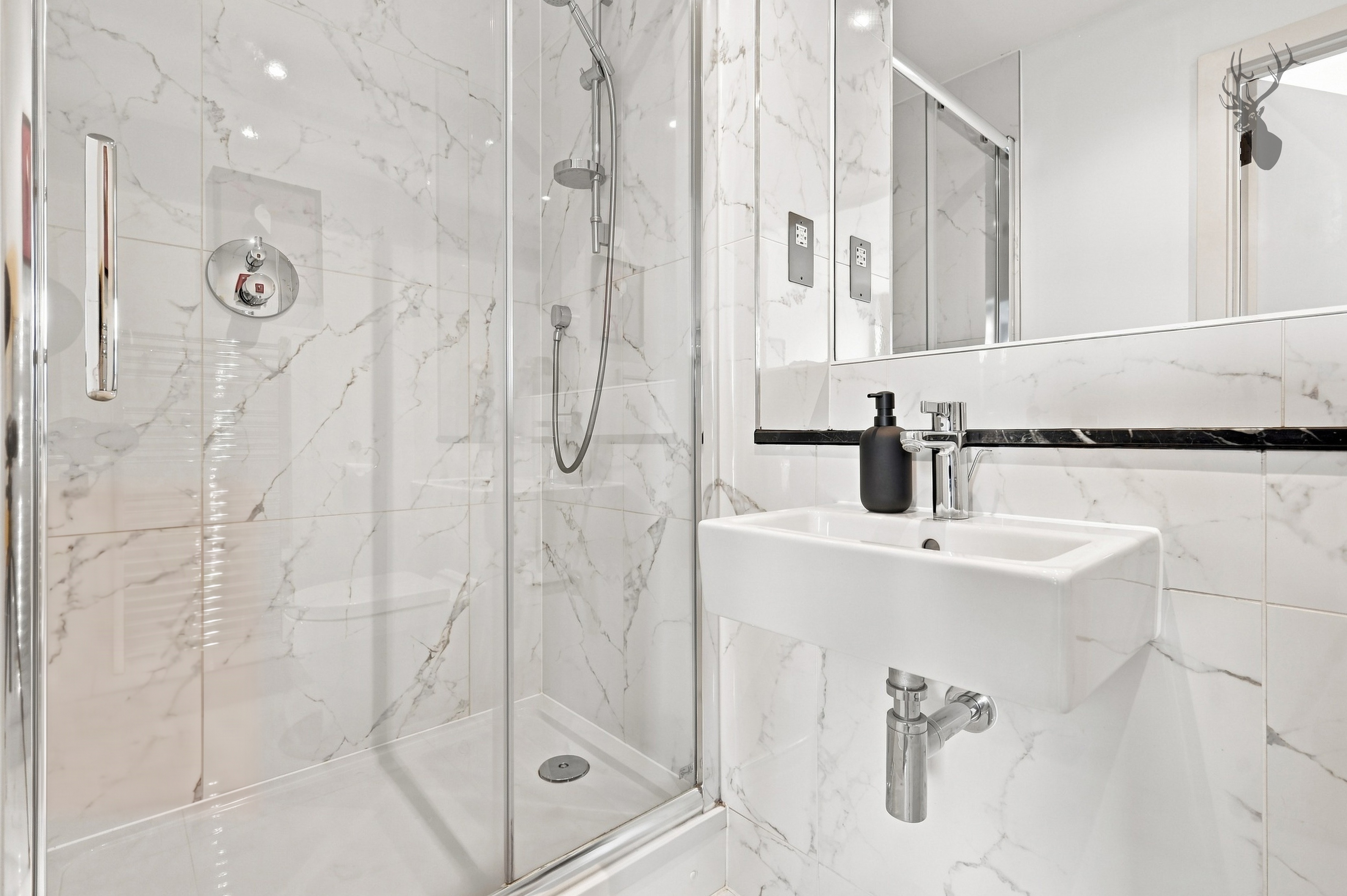 3 bedroom apartment for sale, Grand Regent Tower, London, E2, photo 13 of 20