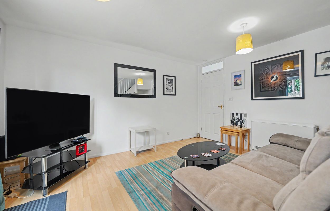 2 bedroom semi detached house for sale, Pear Tree Gardens, Market Harborough, LE16