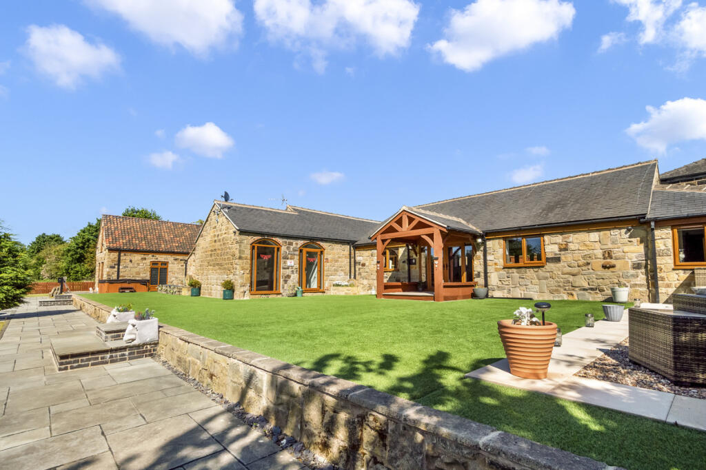 4 bedroom semi detached barn conversion for sale, Elm Tree Farm Court, Rotherham, S65