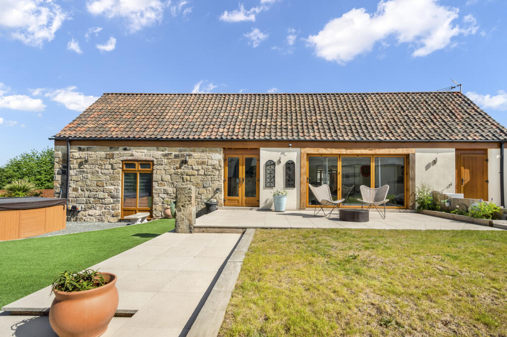 4 bedroom semi detached barn conversion for sale, Elm Tree Farm Court, Rotherham, S65