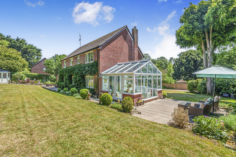 4 bedroom for sale, Applebrook House The Dene, Andover, SP11, photo 2