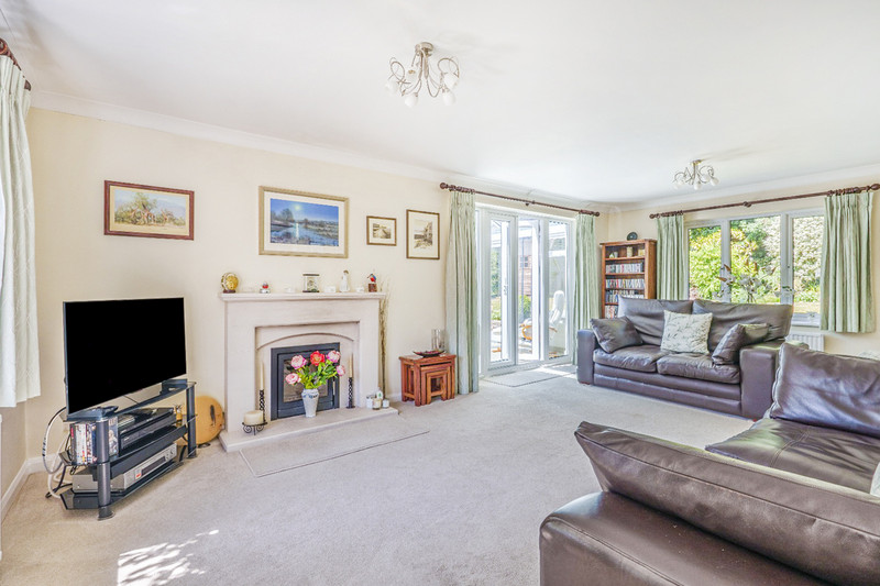 4 bedroom for sale, Applebrook House The Dene, Andover, SP11, photo 3
