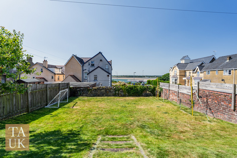5 bedroom for sale, Bodynys St. Davids Road, Caernarfon, LL55, photo 9 of 20